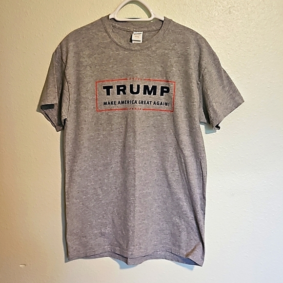Gildan Other - Trump Make America Great Again 2016 t shirt Sz.M